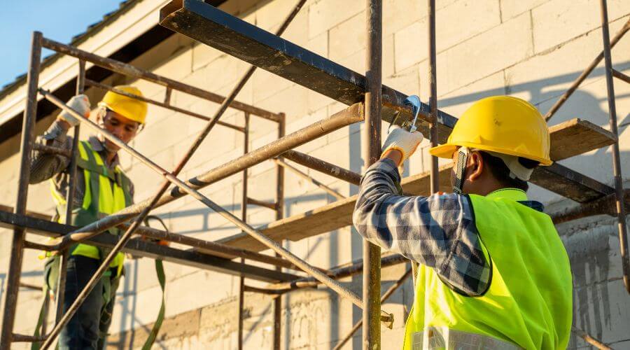 Professional gutter cleaning in Hiawassee, GA
